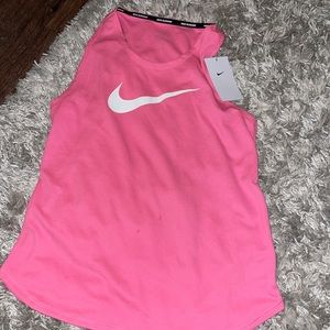 Small new hot pink nike women’s tank top